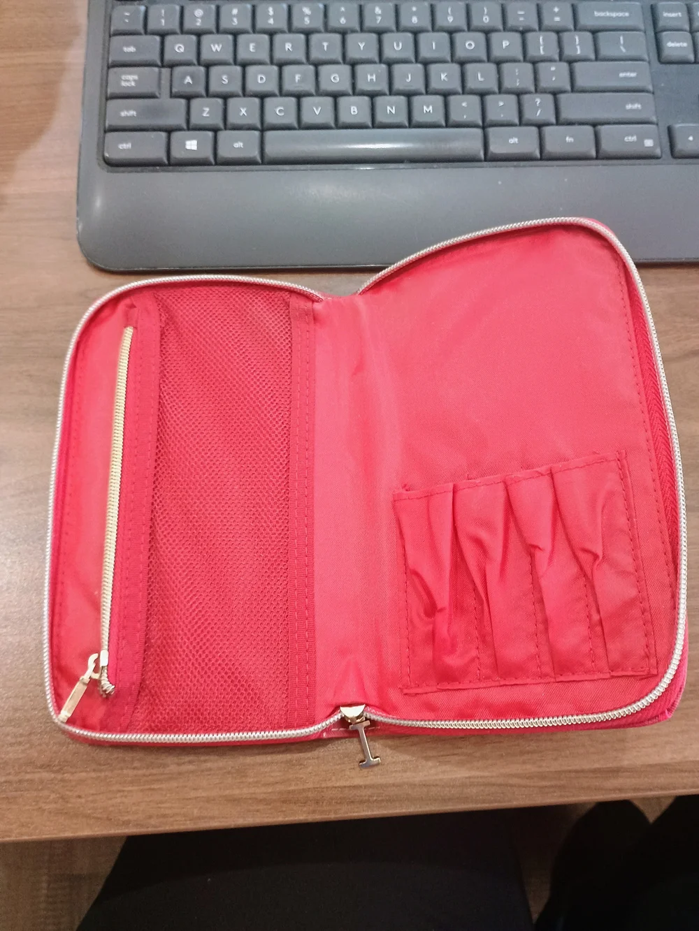 Isaac Mizrahi Pink Polka Dot Makeup Brush Case